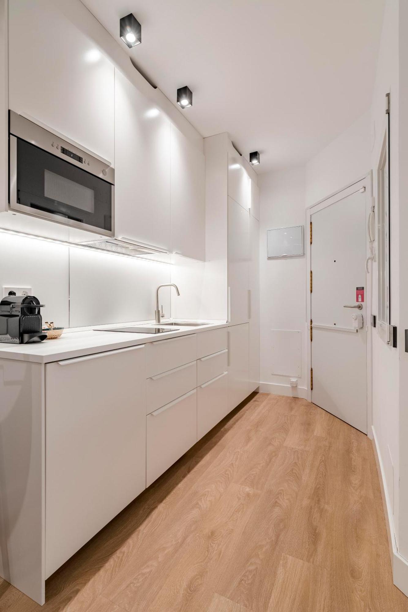 Charming Malasana Vibes - Alquileres Apartment